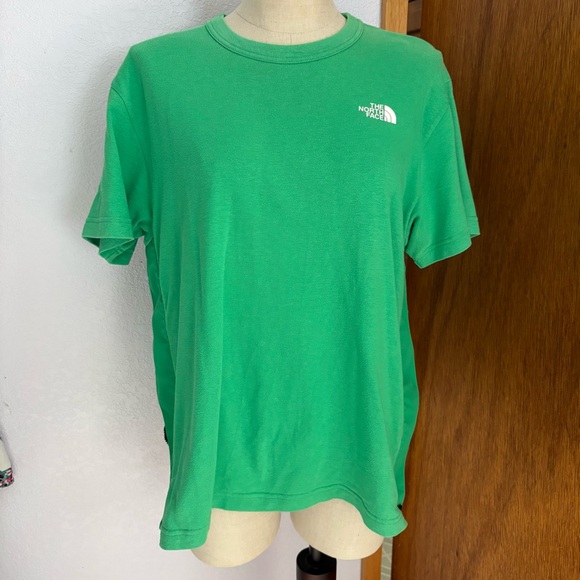 THE NORTH FACE x SACAI sz XS Green Short Sleeve Tshirt Size Zippers - Picture 2 of 11